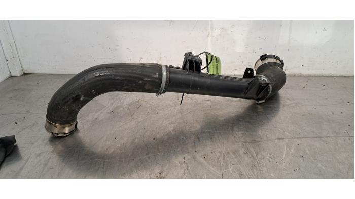 Gebrauchte Intercooler Rohr Volvo V40 (MV) 2.0 D2 16V Preis € 60,50 Mit Mehrwertsteuer angeboten von Autohandel Didier