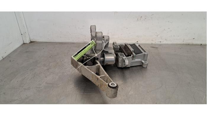 Used Engine mount Landrover Range Rover Evoque II (LZC/LZS/LZH) 1.5 P160 MHEV 12V Price € 60,50 Inclusive VAT offered by Autohandel Didier