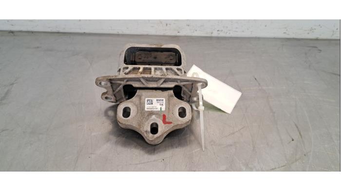 Usagé Support moteur Mini Clubman (F54) 2.0 Cooper D 16V Prix € 48,40 Prix TTC proposé par Autohandel Didier