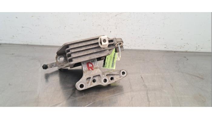 Usagé Support moteur Mini Clubman (F54) 2.0 Cooper D 16V Prix € 60,50 Prix TTC proposé par Autohandel Didier