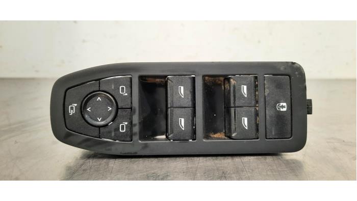 Usados Interruptor combinado de ventanillas BMW iX (I20) xDrive40 77 kWh Precio € 60,50 IVA incluido ofrecido por Autohandel Didier