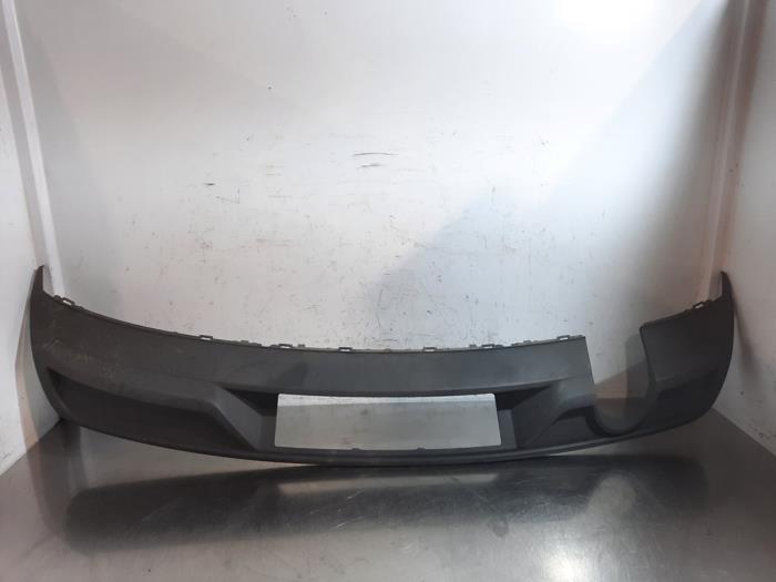 Usados Parachoque placa base Audi A3 Limousine (8VS/8VM) 1.6 30 TDI 16V Precio € 60,50 IVA incluido ofrecido por Autohandel Didier