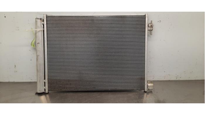Gebrauchte Klima Kondensor Renault Arkana (RJLL) 1.6 E-Tech 145 16V Preis € 114,95 Mit Mehrwertsteuer angeboten von Autohandel Didier