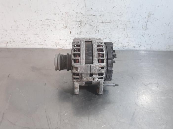 Begagnade Dynamo Volkswagen Golf VIII (CD1) 2.0 GTD 16V Pris € 399,30 Inklusive moms erbjuds av Autohandel Didier