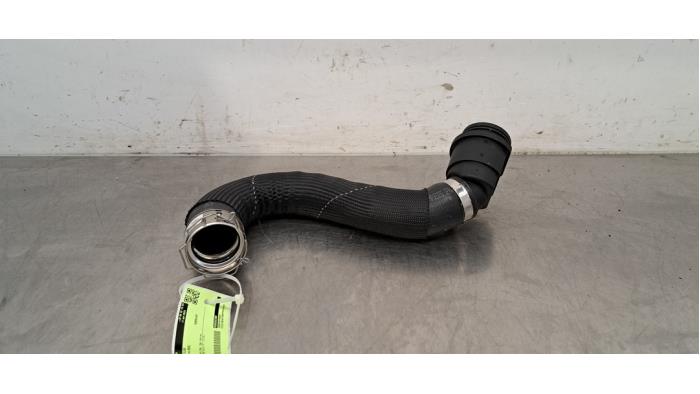 Gebrauchte Intercooler Schlauch Peugeot 408 1.6 16V HYbrid 180 Preis € 60,50 Mit Mehrwertsteuer angeboten von Autohandel Didier