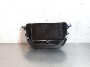 Begagnade Navigeringsdisplay Opel Corsa F (UB/UH/UP) 1.2 12V 75 Pris € 242,00 Inklusive moms erbjuds av Autohandel Didier