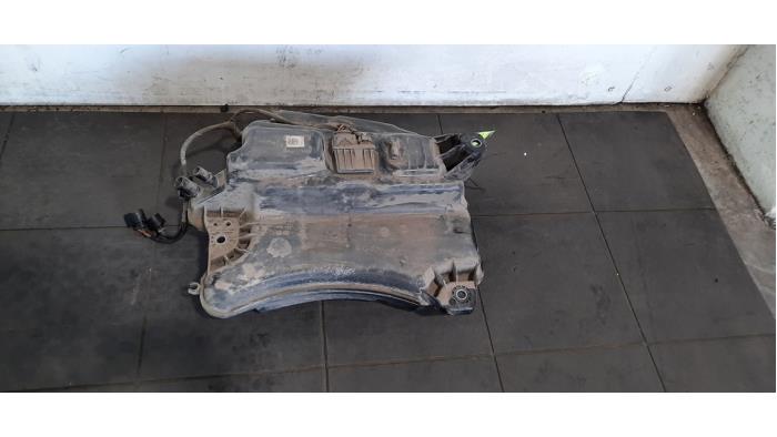 Gebrauchte Adblue Tank Skoda Octavia Combi (NXAC) 2.0 TDI GreenTec 16V Preis € 266,20 Mit Mehrwertsteuer angeboten von Autohandel Didier