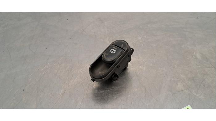 Gebrauchte Handbremse Schalter Mini Clubman (F54) 1.5 One D 12V Preis € 30,25 Mit Mehrwertsteuer angeboten von Autohandel Didier