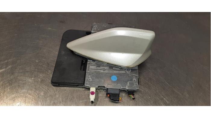 Używane Antena Citroen C5 X (NC/ND) 1.6 PureTech 180 Cena € 229,90 Z VAT oferowane przez Autohandel Didier