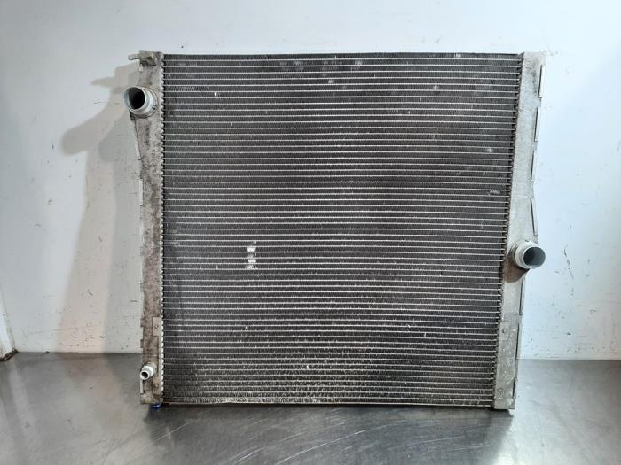 Usagé Radiateur BMW X5 (E70) 4.8i V8 32V Prix € 60,50 Prix TTC proposé par Autohandel Didier