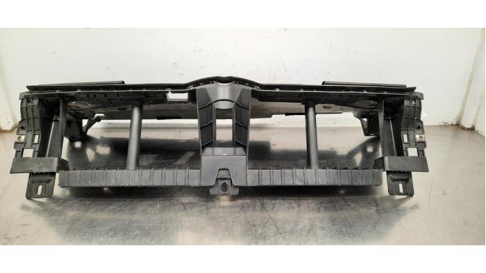 Begagnade Front Citroen C5 X (NC/ND) 1.6 PureTech 180 Pris € 199,65 Inklusive moms erbjuds av Autohandel Didier