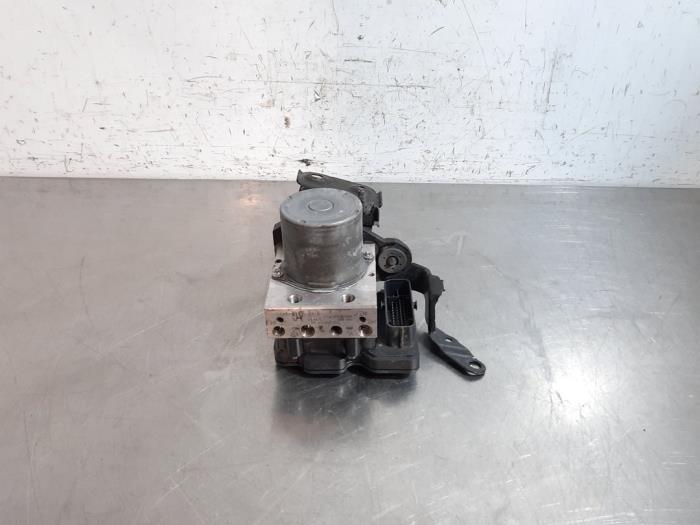 Begagnade ABS-pump Volkswagen Polo VI (AW1) 1.6 TDI 16V 80 Pris € 60,50 Inklusive moms erbjuds av Autohandel Didier