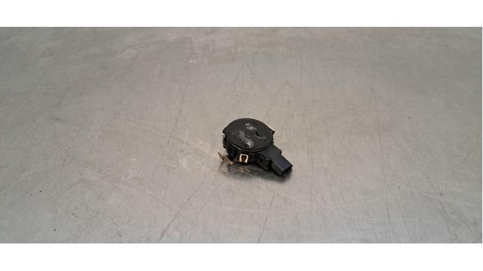 Begagnade Regnsensor Hyundai i30 (PDEB5/PDEBB/PDEBD/PDEBE) 2.0 N Turbo 16V Performance Pris € 36,30 Inklusive moms erbjuds av Autohandel Didier