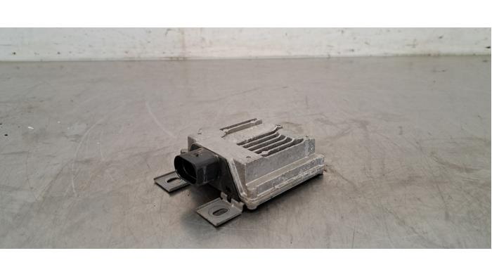 Usagé Module pompe carburant Porsche Panamera (970) 3.0 D V6 24V Prix € 30,25 Prix TTC proposé par Autohandel Didier