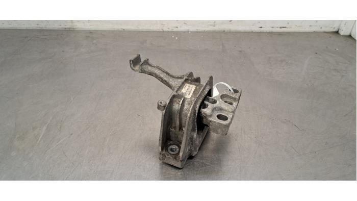 Used Engine mount Volkswagen Golf VII (AUA) 2.0 R 4Motion 16V Price € 30,25 Inclusive VAT offered by Autohandel Didier