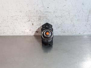 Begagnade Brytare, inbyggd dator Mini Clubman (F54) 1.5 One 12V Pris € 96,80 Inklusive moms erbjuds av Autohandel Didier