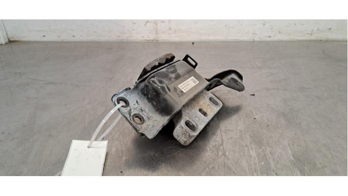 Support moteur Volkswagen Polo VI (AW1), 2017 1.0 TSI 12V, Berline avec hayon arrière, 4 portes, Essence, 999cc, 70kW (95pk), FWD, CHZL; DKLA; DLAC; DXTA; DUSB, 2017-06 (Occasion)