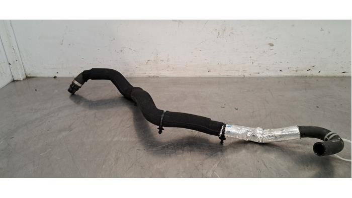 Begagnade Kylarslang Volvo XC40 (XZ) Single Motor 69 kWh Pris € 24,20 Inklusive moms erbjuds av Autohandel Didier