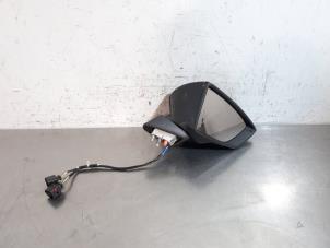 Begagnade Skärmspegel, höger Seat Leon (5FB) 2.0 TDI Ecomotive 16V Pris € 163,35 Inklusive moms erbjuds av Autohandel Didier