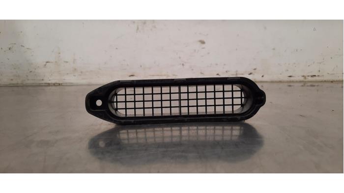 Begagnade Lufttratt Landrover Range Rover Sport (LW) 3.0 SDV6 Pris € 12,10 Inklusive moms erbjuds av Autohandel Didier