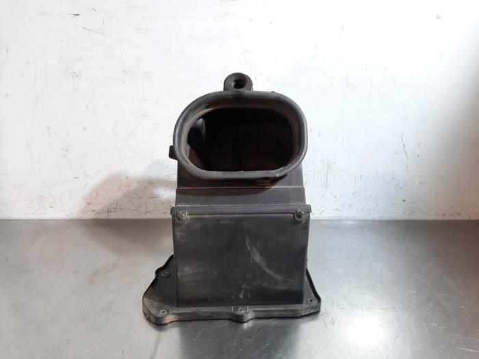 Begagnade Luftfilterhus Iveco New Daily VI 35C15, 40C15, 50C15, 65C15, 70C15, 35S15 Pris € 78,65 Inklusive moms erbjuds av Autohandel Didier