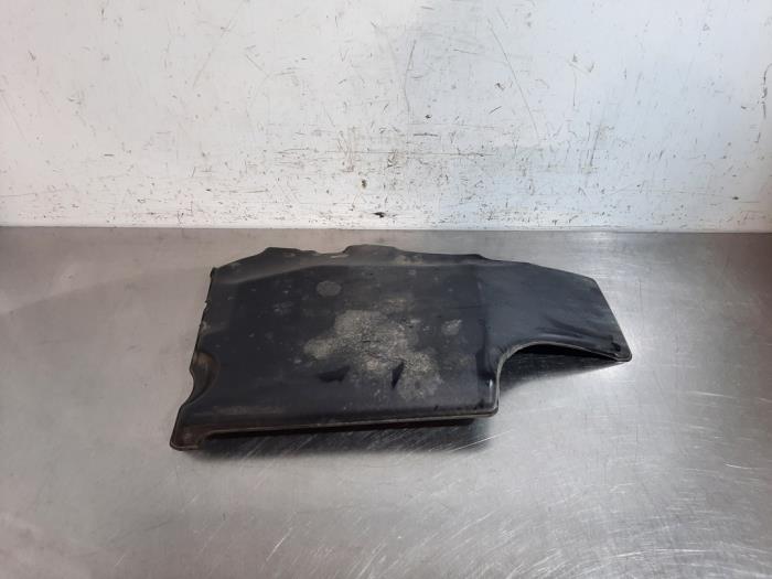 Used Engine cover Iveco New Daily VI 35C15, 40C15, 50C15, 65C15, 70C15, 35S15 Price € 60,50 Inclusive VAT offered by Autohandel Didier