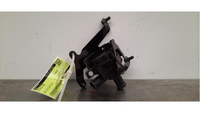 Begagnade Extra vattenpump Audi A6 Allroad Quattro (C7) 3.0 V6 24V TFSI Pris € 48,40 Inklusive moms erbjuds av Autohandel Didier