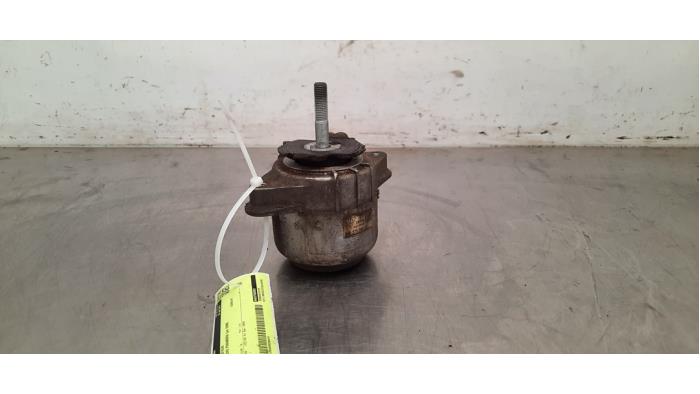 Used Engine mount Porsche Panamera (970) 4.8 V8 32V 4S Price € 102,85 Inclusive VAT offered by Autohandel Didier