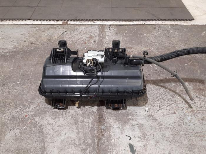 Gebrauchte Adblue Tank Iveco New Daily VI 35C15, 40C15, 50C15, 65C15, 70C15, 35S15 Preis € 459,80 Mit Mehrwertsteuer angeboten von Autohandel Didier