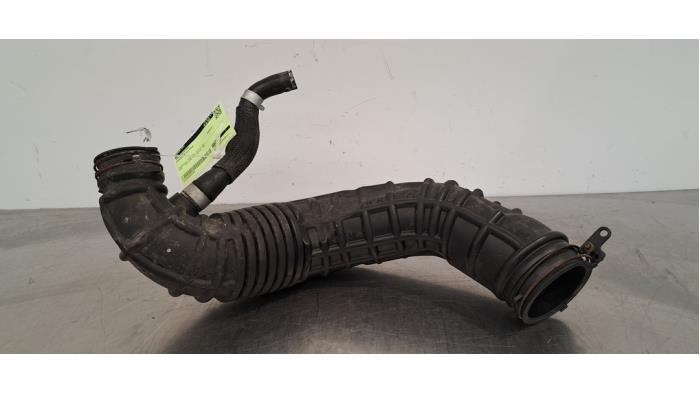 Usagé Tube intercooler Hyundai i30 (GDHB5) 1.6 CRDi Blue Drive 16V VGT Prix € 48,40 Prix TTC proposé par Autohandel Didier