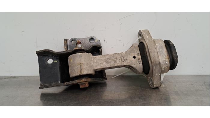 Usagé Support boîte de vitesses Hyundai i30 (GDHB5) 1.6 CRDi Blue Drive 16V VGT Prix € 48,40 Prix TTC proposé par Autohandel Didier