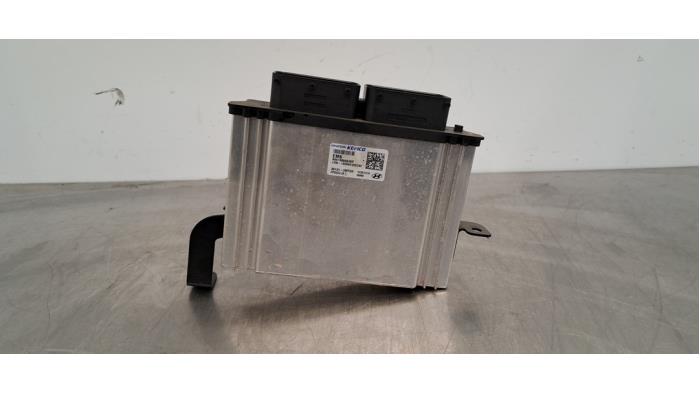 Used Engine management computer Hyundai Santa Fe IV 1.6 T-GDI Hybrid HTRAC Price € 399,30 Inclusive VAT offered by Autohandel Didier