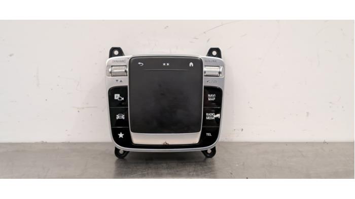 Usagé Commande ordinateur de bord Mercedes A (177.0) 1.3 A-200 Turbo 16V Prix € 60,50 Prix TTC proposé par Autohandel Didier