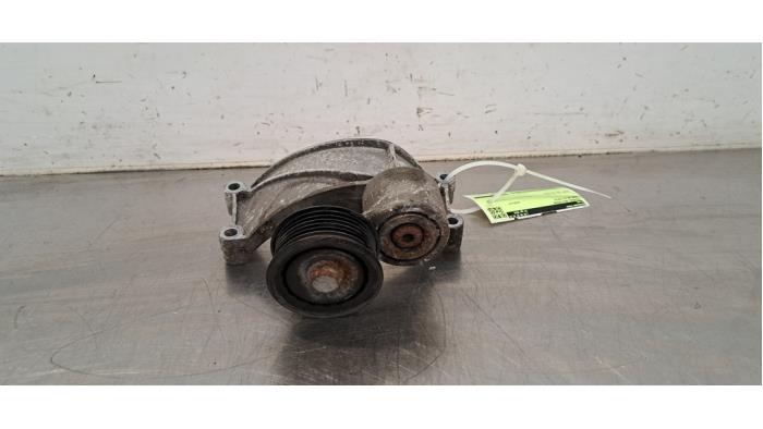 Usados Rodillo tensor correa múltiple Audi A6 Allroad Quattro (C7) 3.0 V6 24V TFSI Precio € 30,25 IVA incluido ofrecido por Autohandel Didier