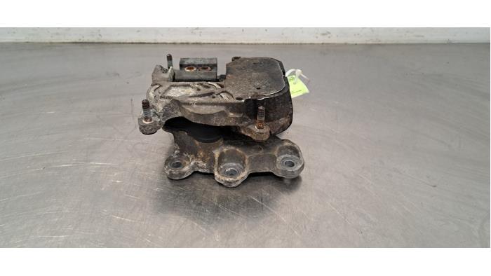 Usagé Support moteur Audi A6 Allroad Quattro (C7) 3.0 V6 24V TFSI Prix € 60,50 Prix TTC proposé par Autohandel Didier