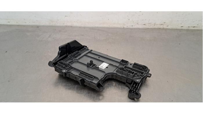 Used Body control computer Tesla Model 3 Standard RWD Plus, Long Range RWD Price € 266,20 Inclusive VAT offered by Autohandel Didier