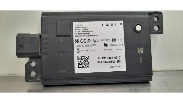 Begagnade Bluetooth-modul Tesla Model 3 Standard RWD Plus, Long Range RWD Pris € 60,50 Inklusive moms erbjuds av Autohandel Didier