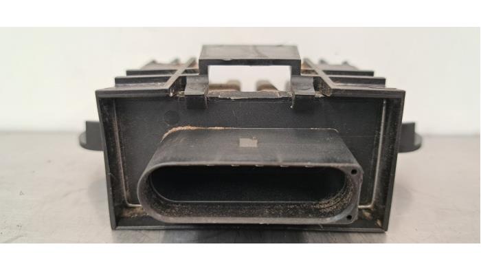 Usagé Module pompe carburant Volkswagen Transporter T6 2.0 TDI Prix € 48,40 Prix TTC proposé par Autohandel Didier