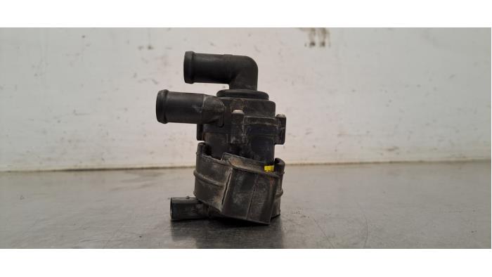 Begagnade Extra vattenpump Volkswagen Transporter T6 2.0 TDI Pris € 36,30 Inklusive moms erbjuds av Autohandel Didier