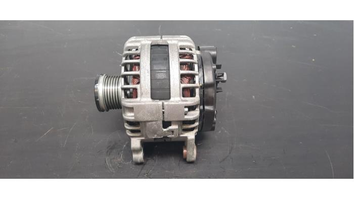 Begagnade Dynamo Volkswagen Polo VI (AW1) 1.0 MPI 12V Pris € 96,80 Inklusive moms erbjuds av Autohandel Didier