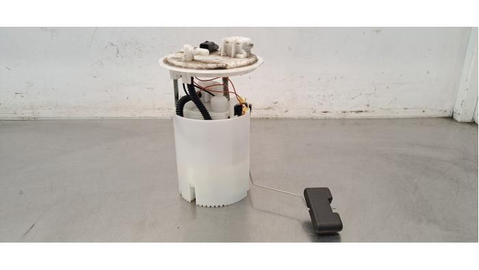Gebrauchte Kraftstoffpumpe Elektrisch Renault Megane IV (RFBB) 1.6 GT Energy TCe 205 EDC Preis € 66,55 Mit Mehrwertsteuer angeboten von Autohandel Didier