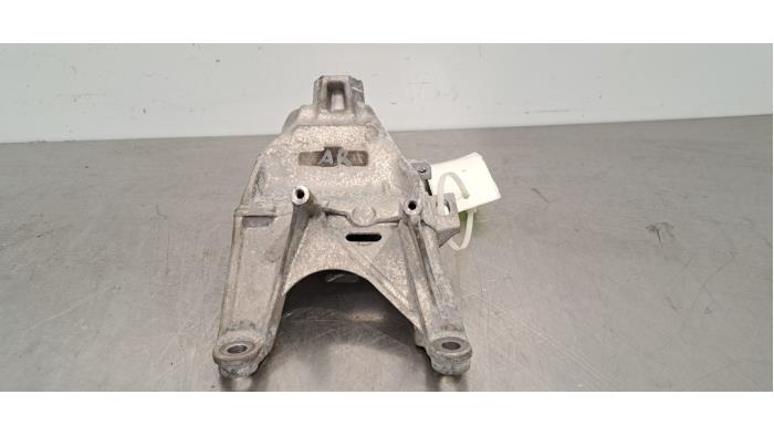 Used Engine mount Audi A6 Avant (C8) 2.0 35 TDI Mild hybrid Price € 30,25 Inclusive VAT offered by Autohandel Didier