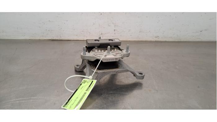 Used Engine mount Audi A6 Avant (C8) 2.0 35 TDI Mild hybrid Price € 30,25 Inclusive VAT offered by Autohandel Didier