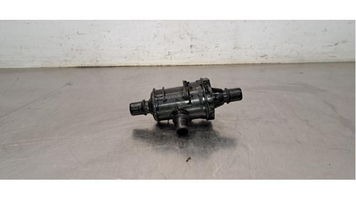 Używane Termostat Dacia Duster (SR) 1.3 TCE 150 16V 4x4 Cena € 60,50 Z VAT oferowane przez Autohandel Didier