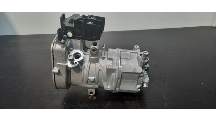 Gebrauchte Klimapumpe Mercedes C (W206) C-220d 2.0 Turbo 16V Preis € 399,30 Mit Mehrwertsteuer angeboten von Autohandel Didier