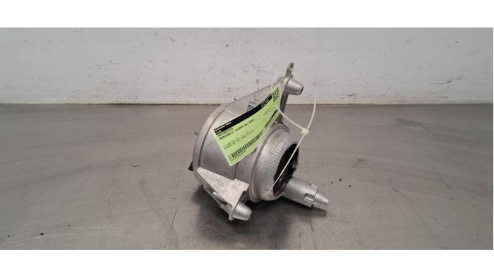 Used Engine mount Mercedes C (W206) C-220d 2.0 Turbo 16V Price € 60,50 Inclusive VAT offered by Autohandel Didier
