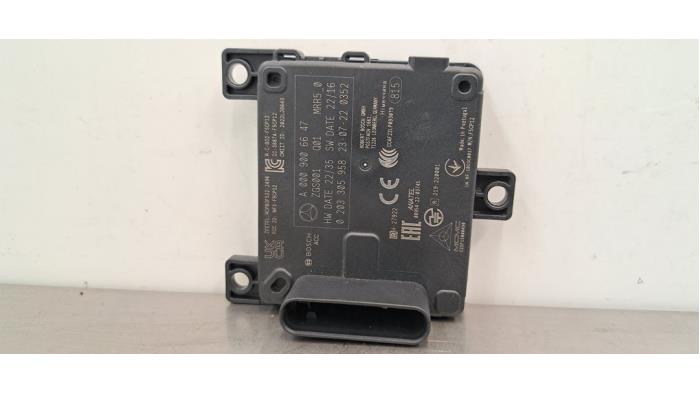 Begagnade Radarsensor Mercedes C (W206) C-220d 2.0 Turbo 16V Pris € 266,20 Inklusive moms erbjuds av Autohandel Didier