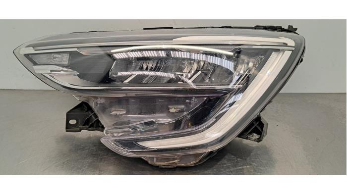 Używane Reflektor lewy Renault Arkana (RJLL) 1.3 TCe 140 16V Cena € 937,75 Z VAT oferowane przez Autohandel Didier