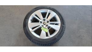 Begagnade Hjul + däck Skoda Superb Combi (3V5) 1.4 TSI iV 16V Pris € 223,85 Inklusive moms erbjuds av Autohandel Didier