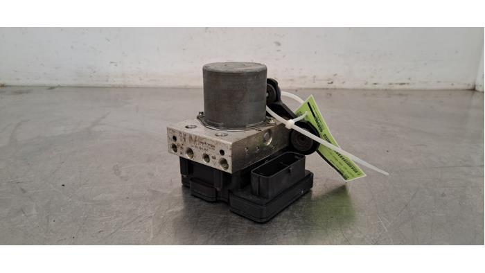 Usagé Bloc ABS Seat Ibiza V (KJB) 1.6 TDI 95 Prix € 60,50 Prix TTC proposé par Autohandel Didier